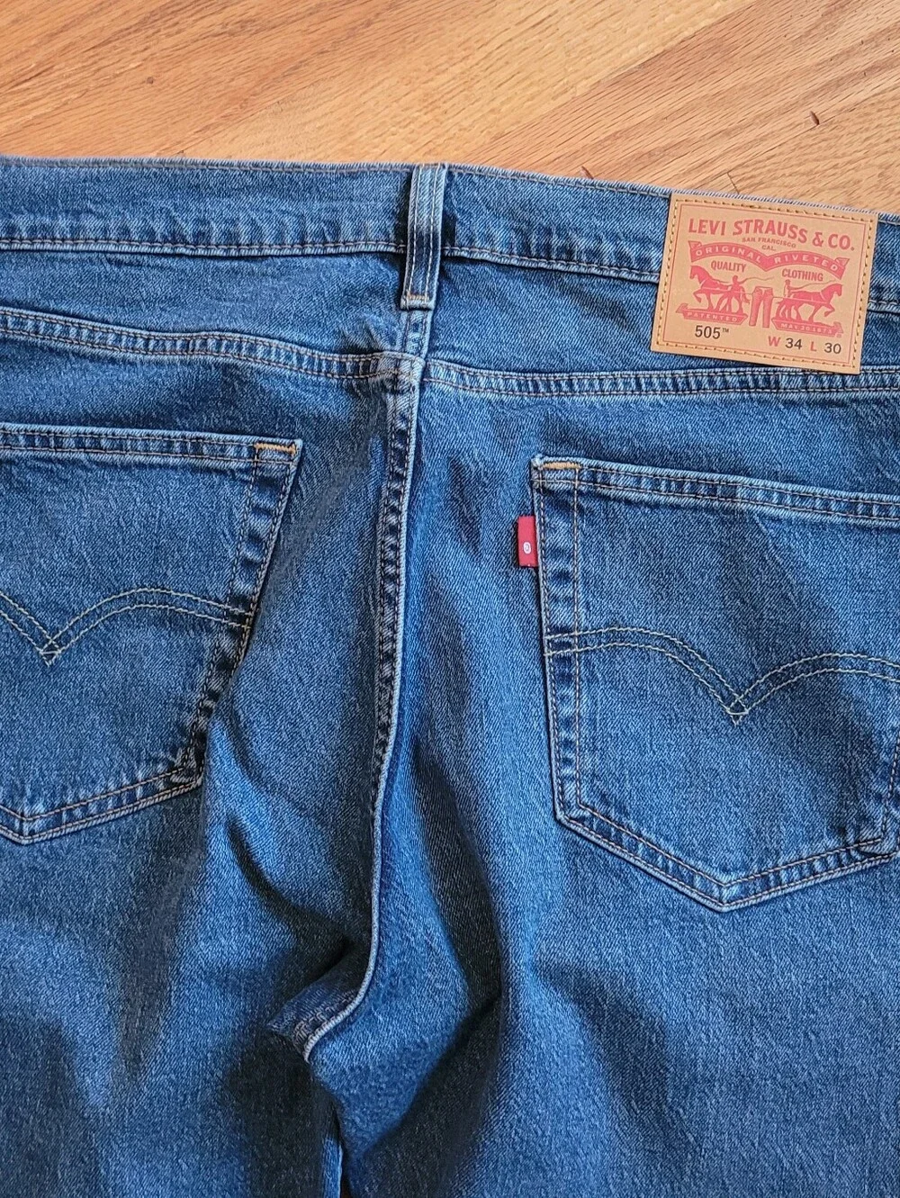 Levi's 505 Jeans Regular Straight-Leg Men's 34x30 Medium Blue Wash NWT